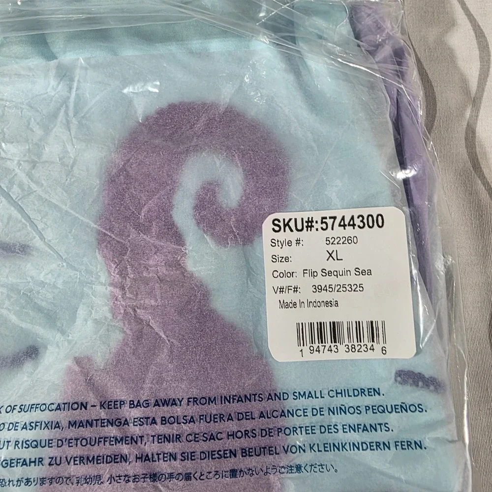 Lands End Girls XL 14-16 Seahorse Flip Sequin Rash Guard Swim Top Blue/Purple